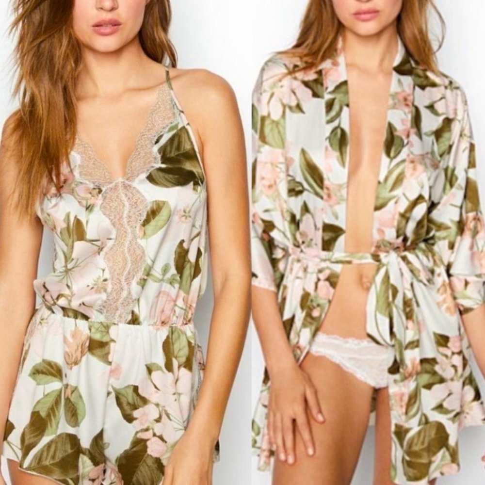 2 Piece Matching Set: M/L Robe + XS Romper Floral Satin Lace New